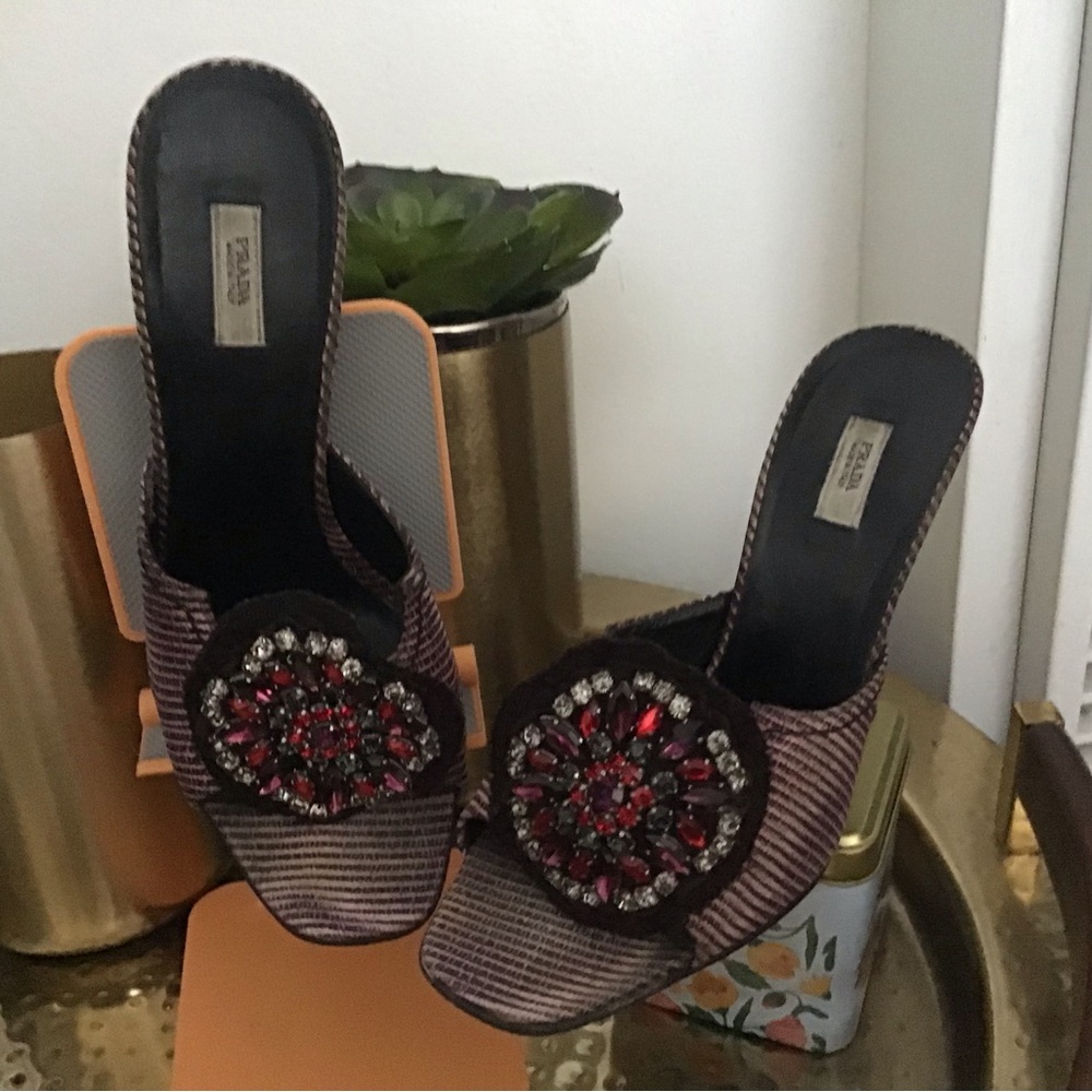 Vintage Classics Mules “Deeply Loved”🥰